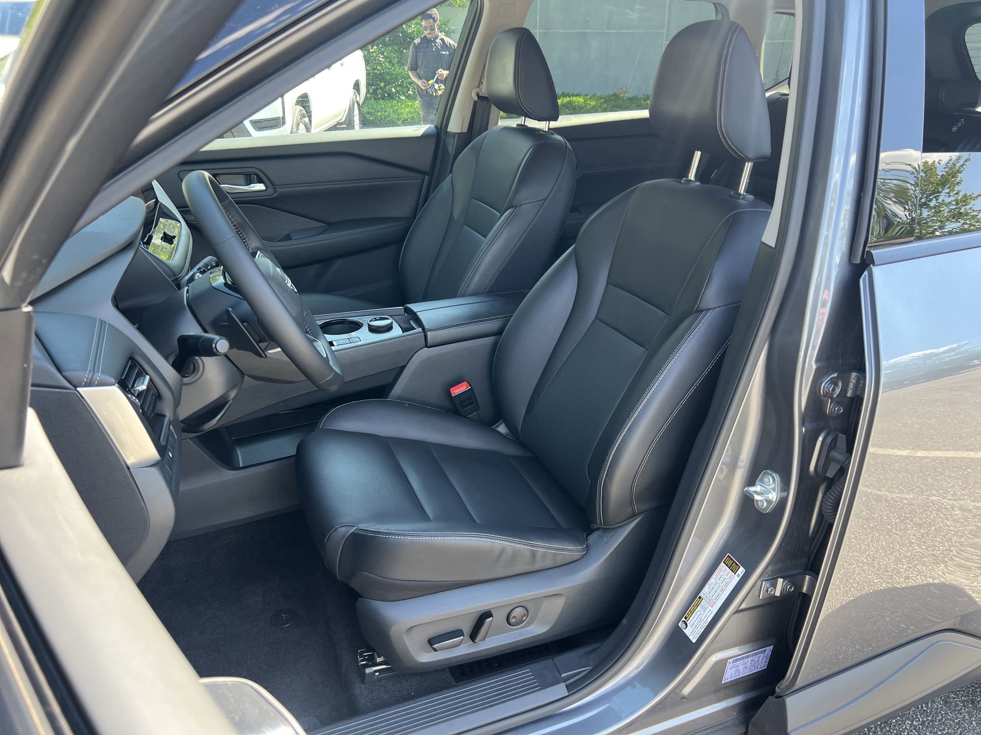 Certified 2026 Nissan Rogue SL AWD/4WD image 12