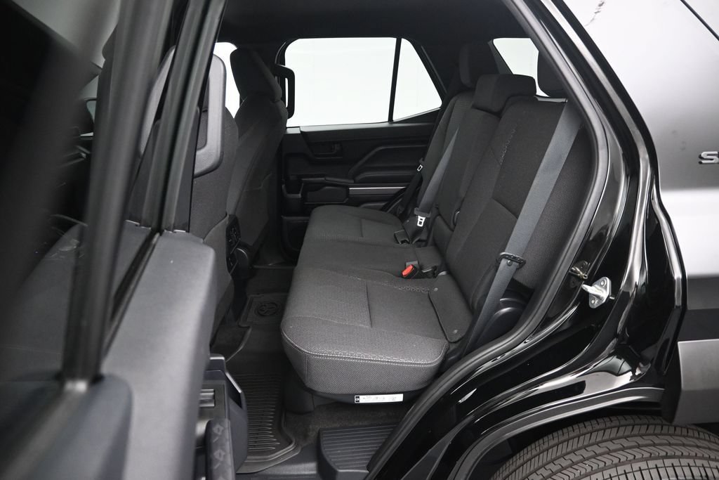 Used 2025 Toyota 4Runner SR5 AWD/4WD image 13
