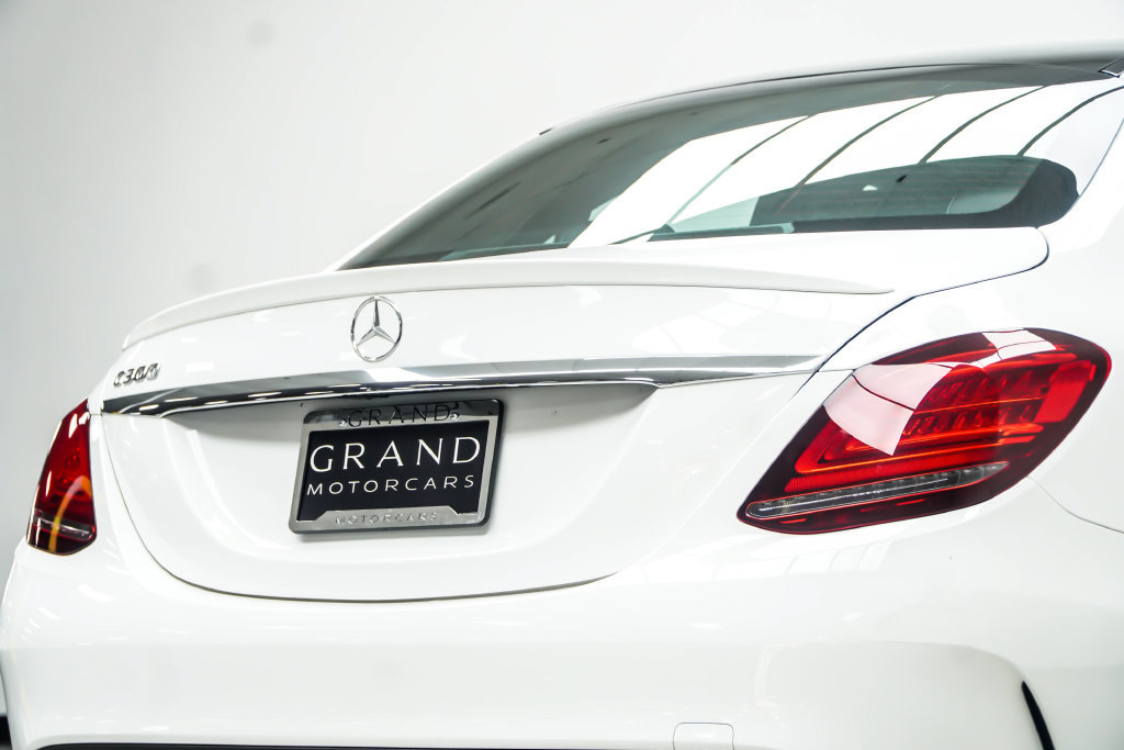 Used 2021 Mercedes-Benz C 300 Sedan w/ AMG Line image 17