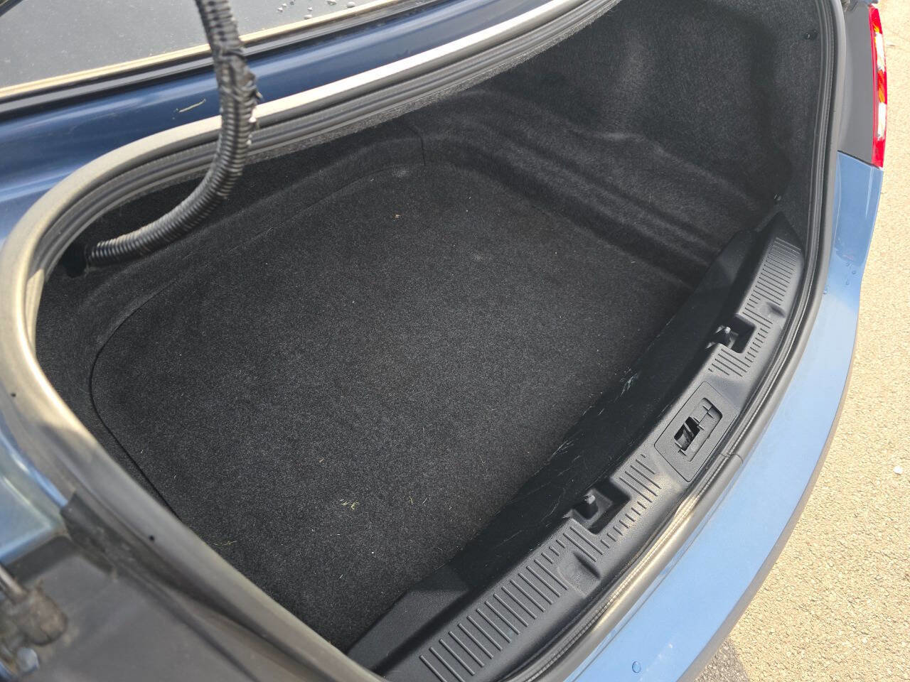 Used 2018 Ford Taurus SHO image 21