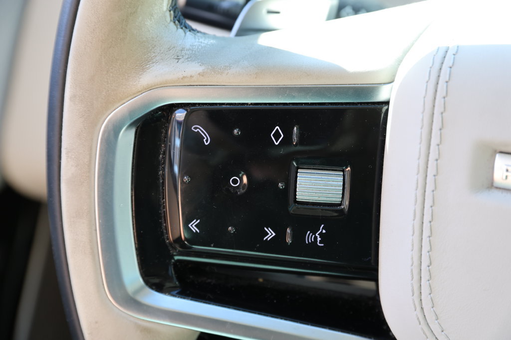 Used 2022 Land Rover Range Rover Velar S AWD/4WD image 19