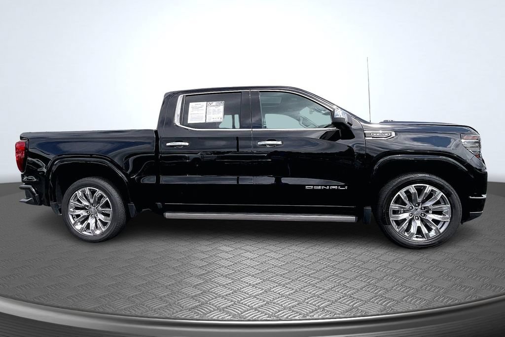 Used 2024 GMC Sierra 1500 Denali w/ Denali Reserve Package AWD/4WD image 4