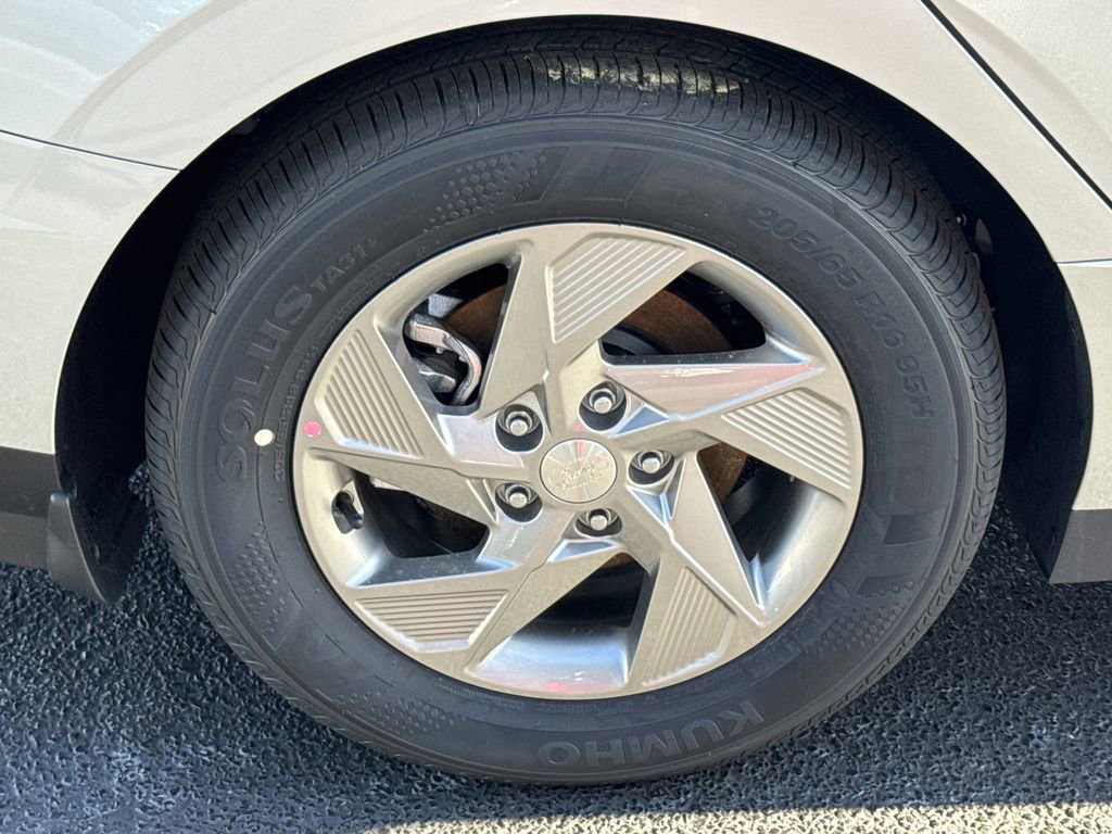 New 2026 Hyundai Sonata SE FWD image 17