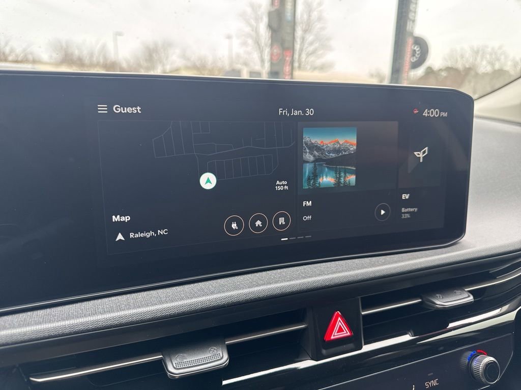 New 2025 Kia EV6 Light w/ Light LR Technology Package image 3