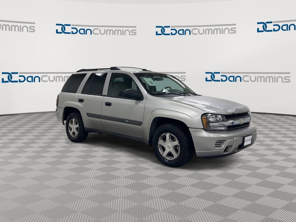 Used 2004 Chevrolet TrailBlazer LS w/ LS Preferred Equipment Group image 2