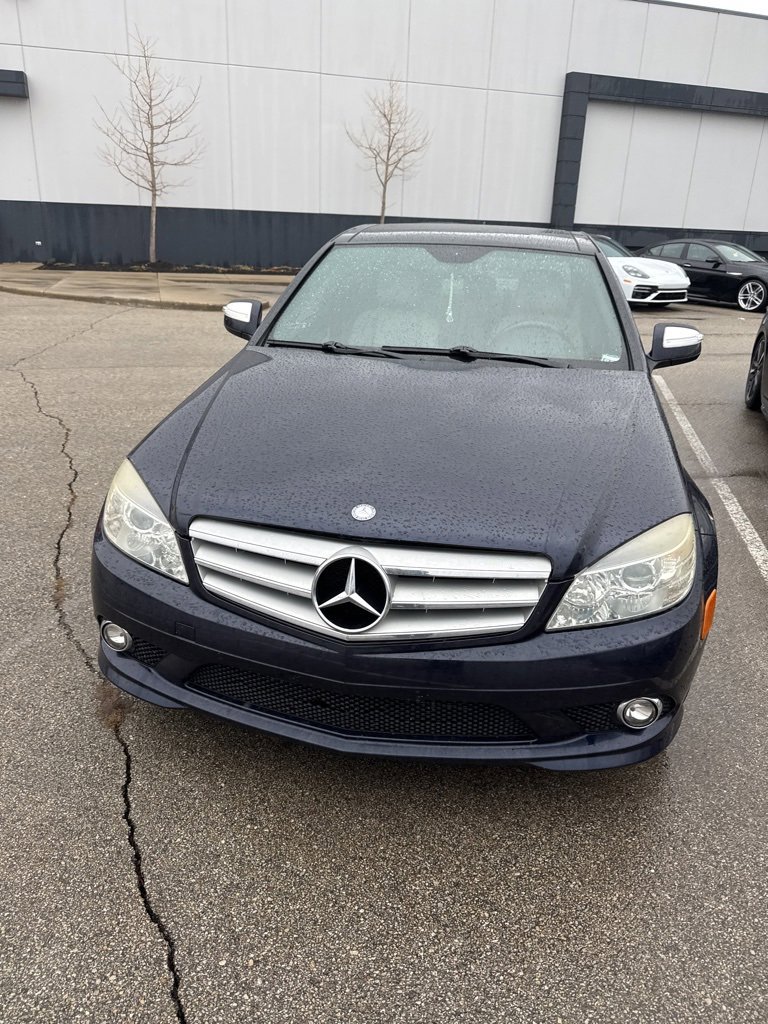 Used 2009 Mercedes-Benz C 300 Sedan image 2