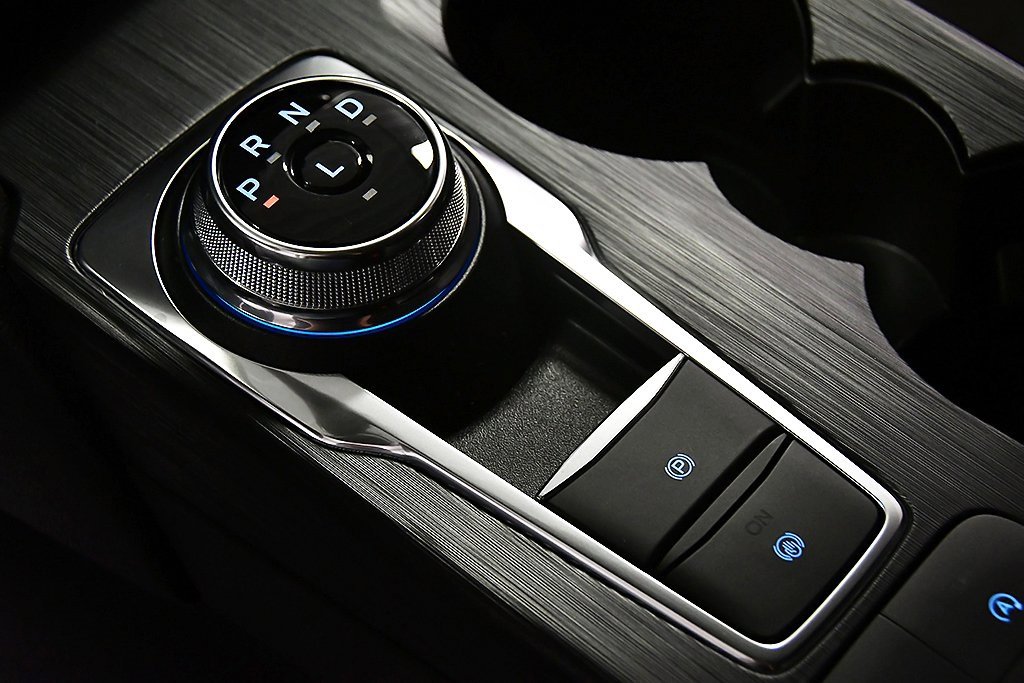 New 2025 Ford Escape Active w/ Cold Weather Package image 24