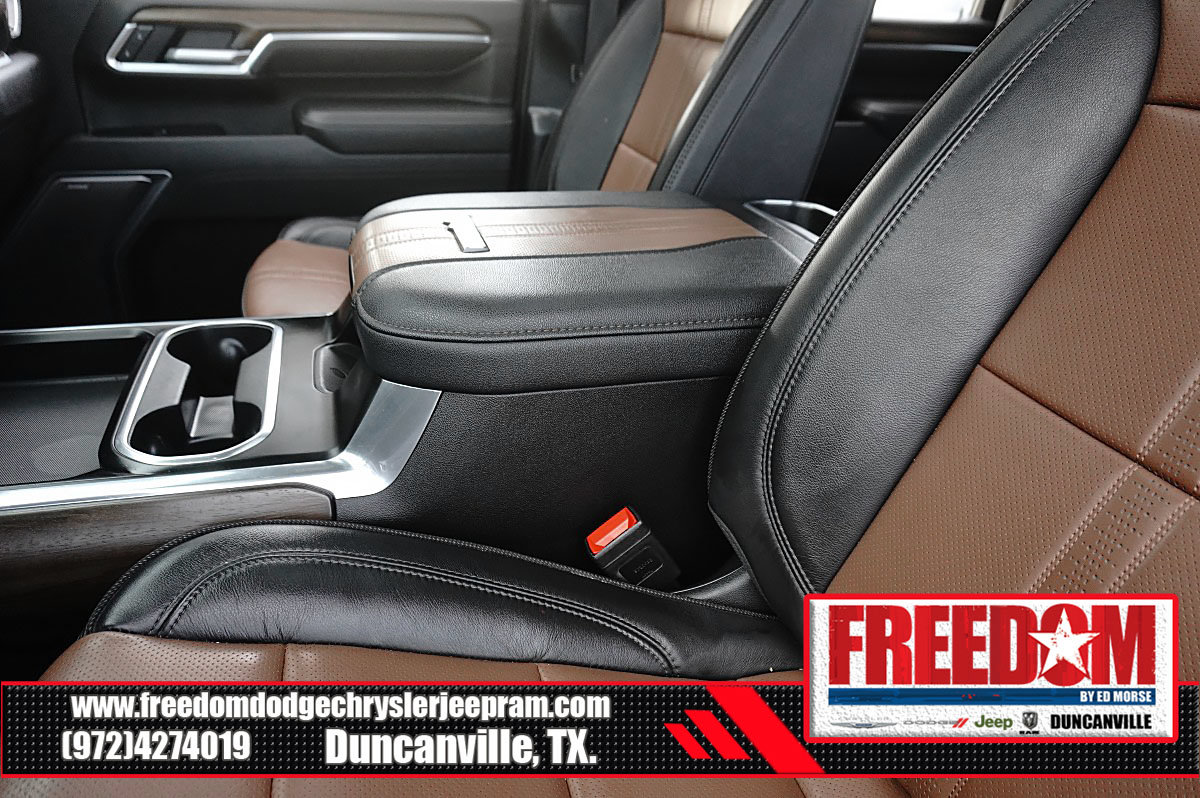 Used 2025 Chevrolet Silverado 2500 High Country w/ High Country Premium Package AWD/4WD image 34