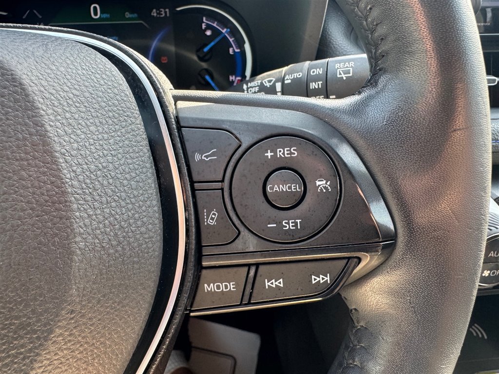 Used 2021 Toyota RAV4 XSE w/ XSE Grade Weather Package AWD/4WD image 12