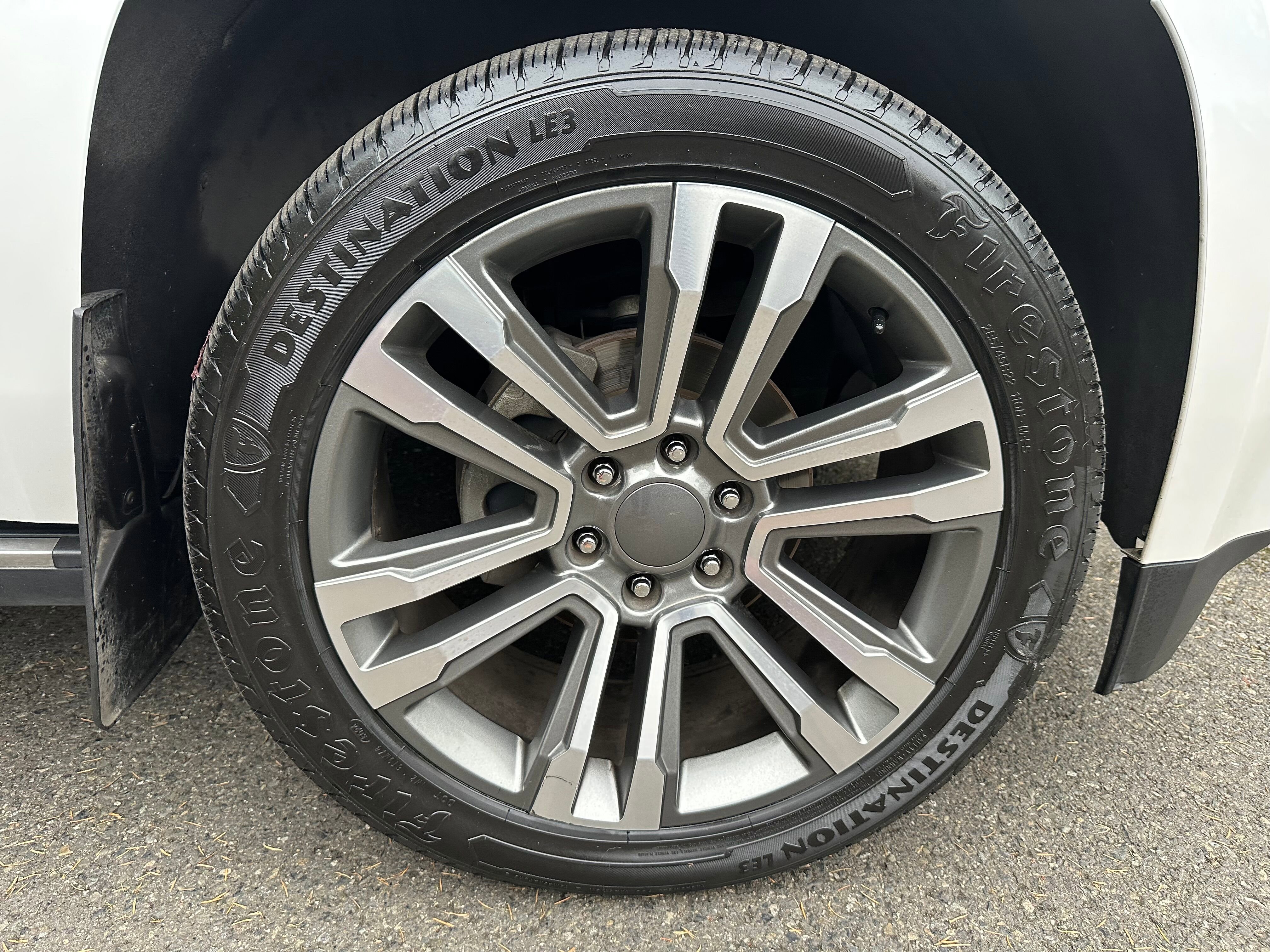 Used 2016 GMC Yukon Denali w/ Open Road Package image 9