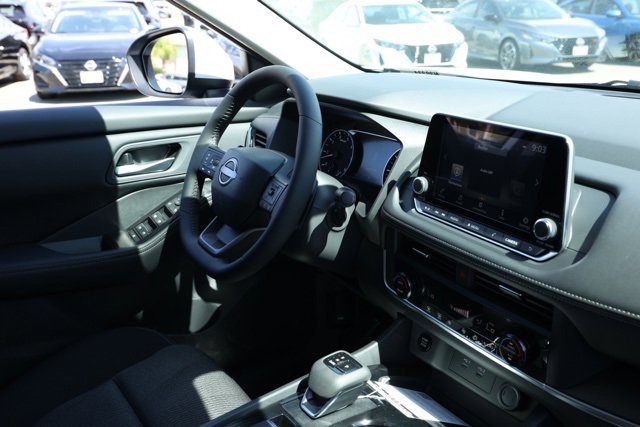 New 2026 Nissan Rogue SV image 20