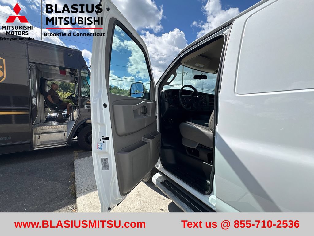 Used 2025 GMC Savana 2500 w/ Driver Convenience Package RWD image 14