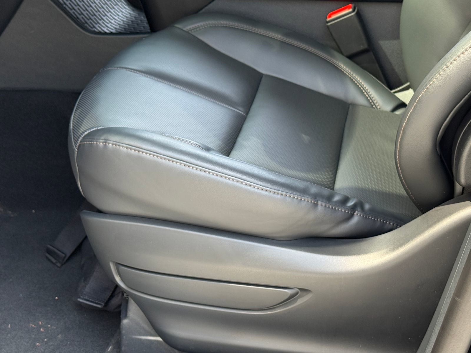 New 2026 Lincoln Aviator AWD image 26