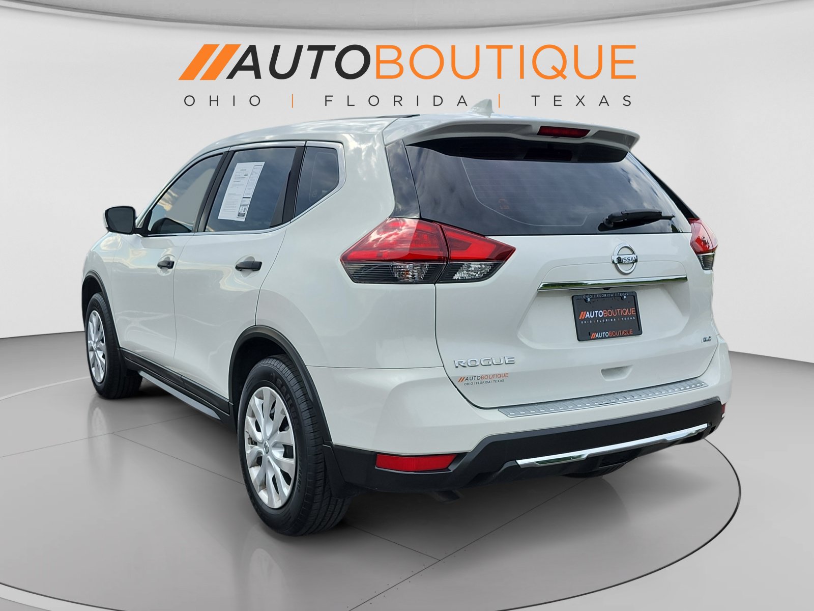 Used 2017 Nissan Rogue S AWD/4WD image 3