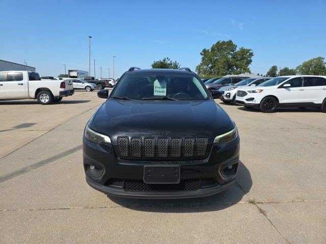 Certified 2019 Jeep Cherokee Latitude Plus AWD/4WD image 2