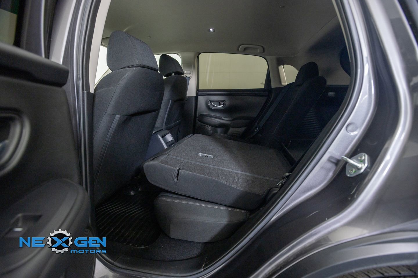 Used 2024 Honda HR-V LX image 29