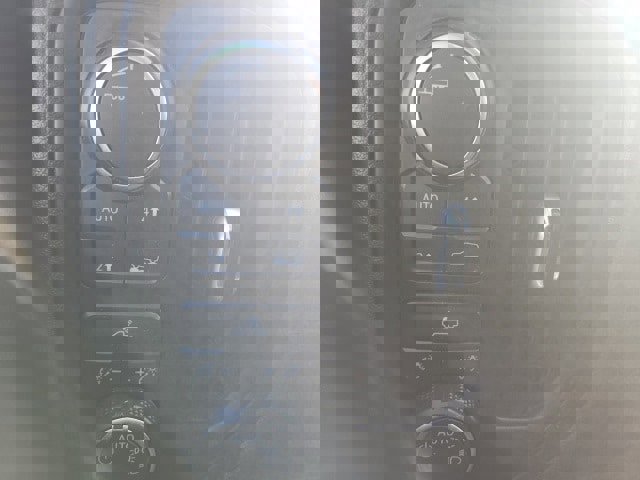 Used 2021 Chevrolet Silverado 1500 Custom image 13