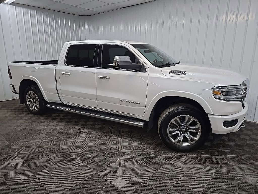 Used 2022 RAM 1500 Limited w/ Body-Colour Bumper Group image 1