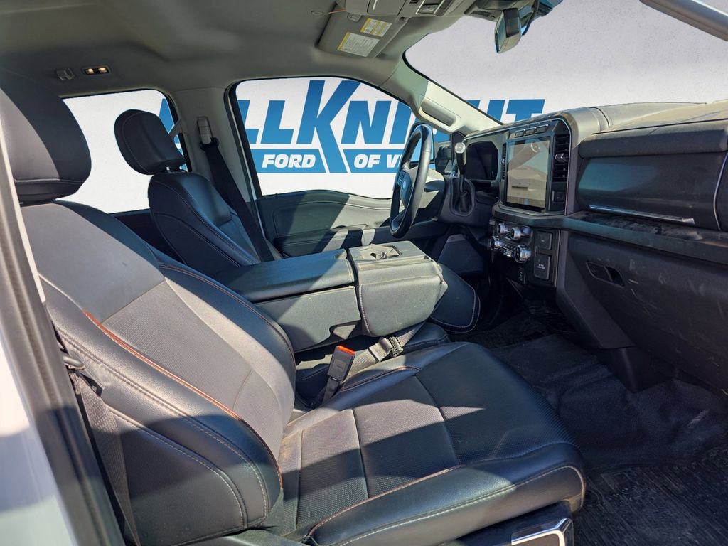 Used 2024 Ford F350 Lariat image 15