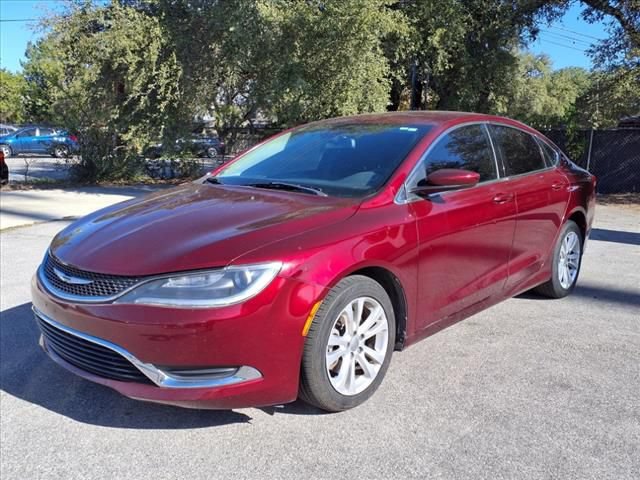 Used 2015 Chrysler 200 Limited FWD image 4