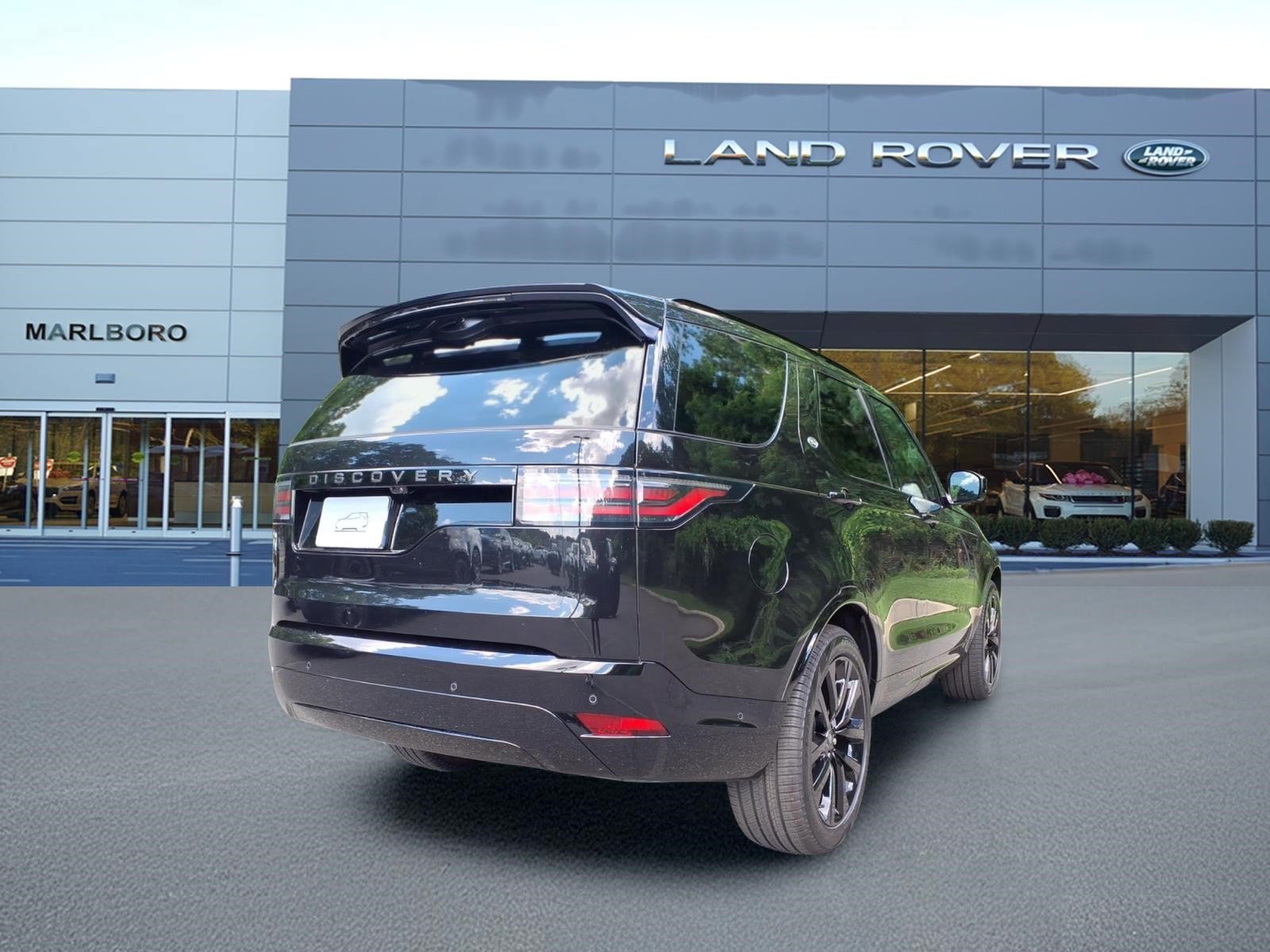 New 2026 Land Rover Discovery Dynamic SE AWD/4WD image 2