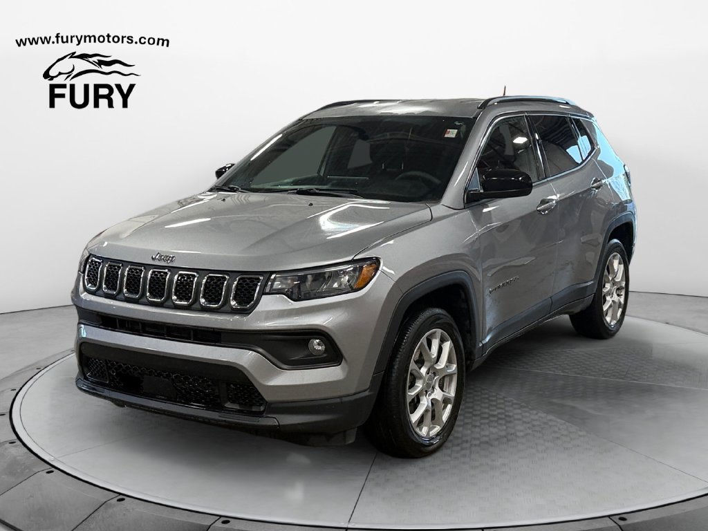 Used 2023 Jeep Compass Latitude AWD/4WD image 8