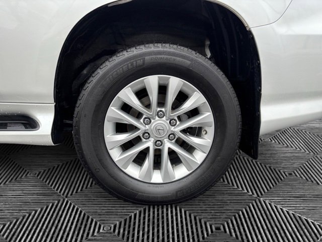 Used 2023 Lexus GX 460 Premium image 32