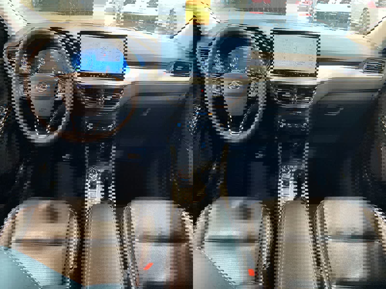 Used 2023 Ford Escape Platinum image 14