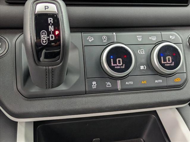 Used 2025 Land Rover Defender 110 S image 9