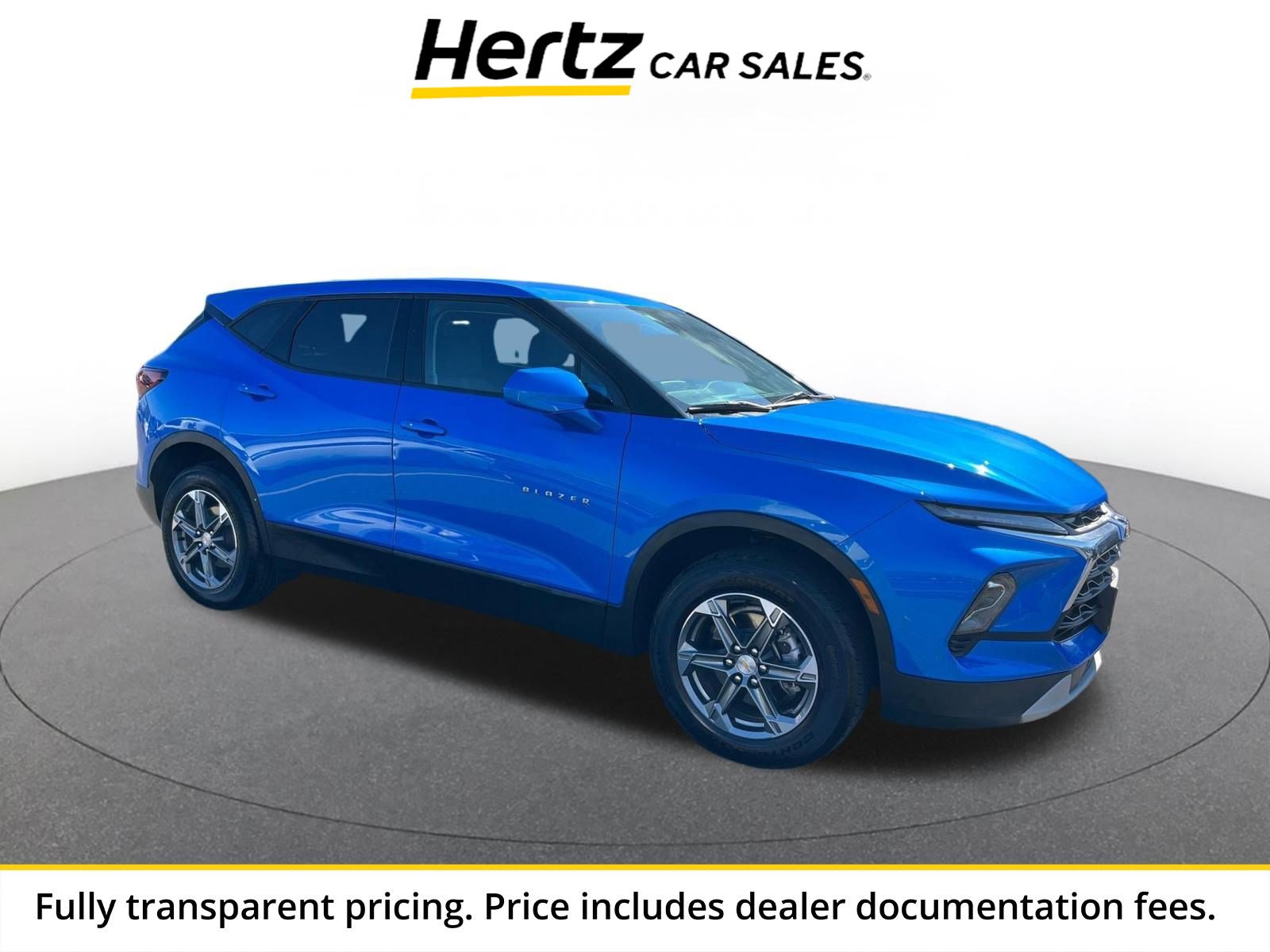 Used 2025 Chevrolet Blazer LT FWD image 1