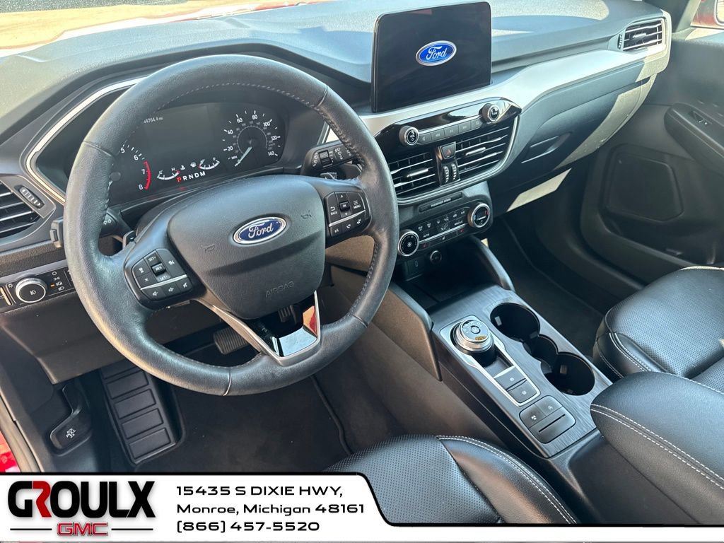 Used 2020 Ford Escape SEL image 13