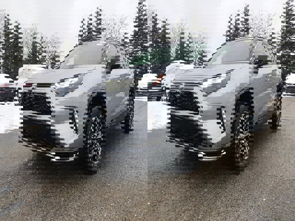 Used 2023 Toyota RAV4 XSE w/ Weather Package image 3