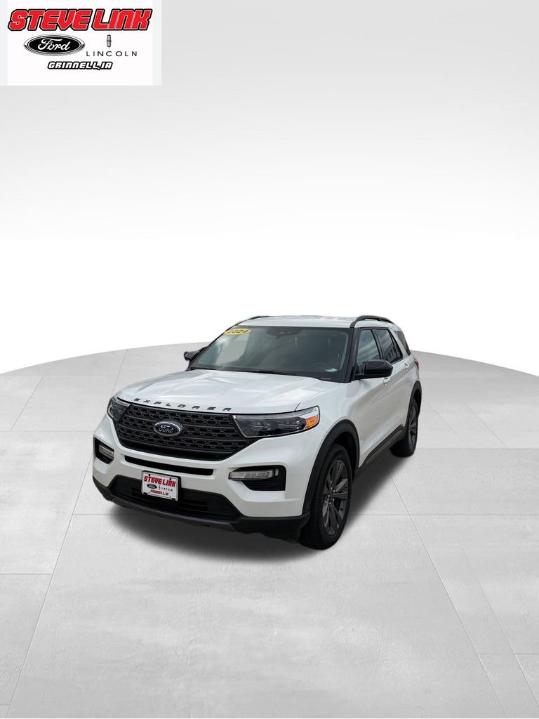 Used 2024 Ford Explorer XLT w/ Equipment Group 202A