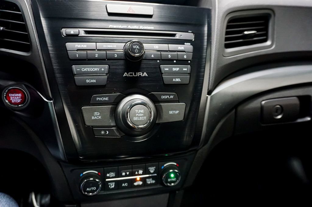 Used 2014 Acura ILX w/ Premium Package FWD image 23