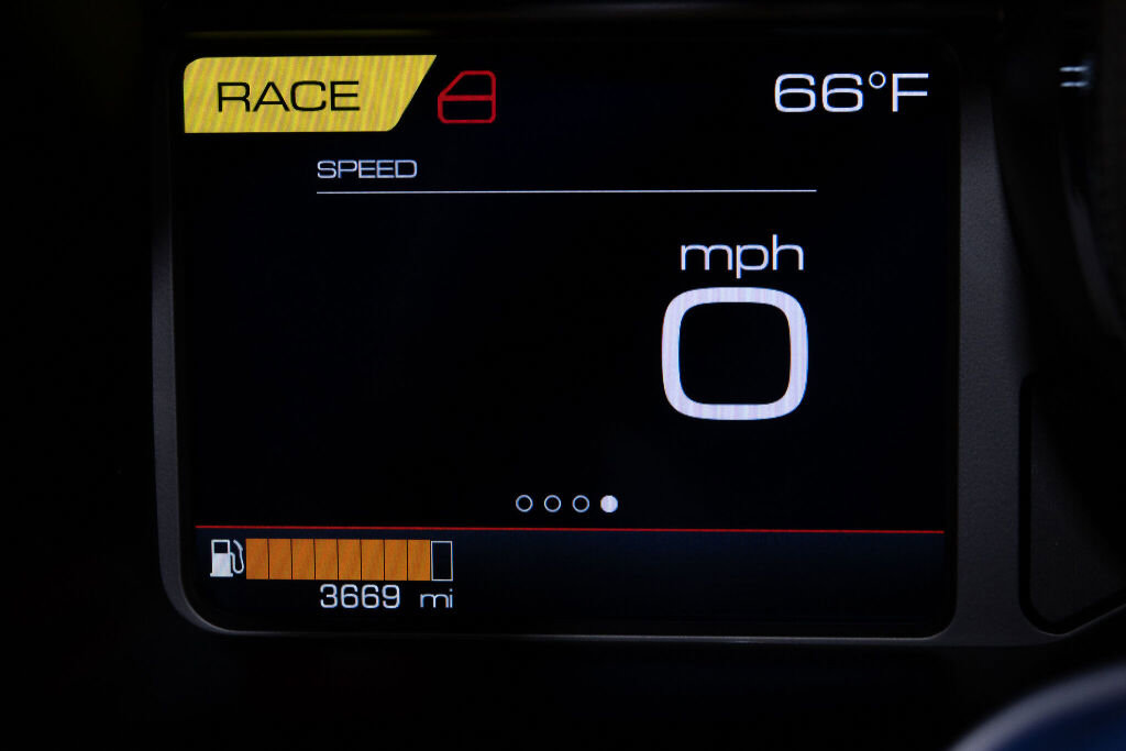 Used 2022 Ferrari F8 Tributo image 39