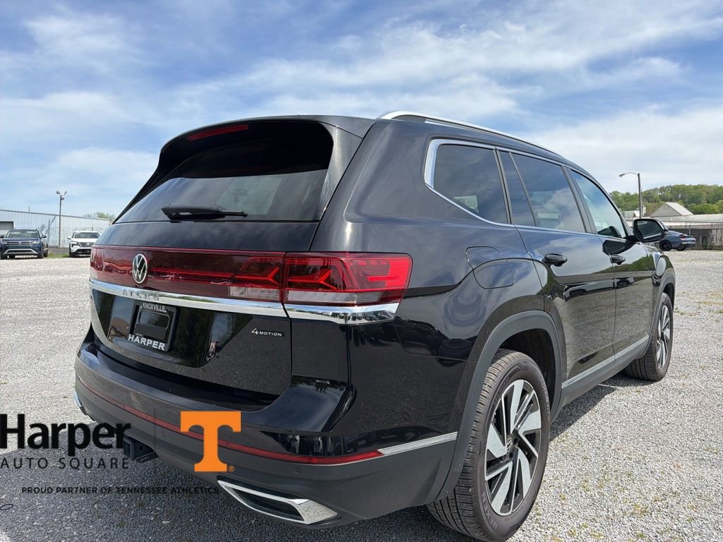 Used 2025 Volkswagen Atlas SEL image 5