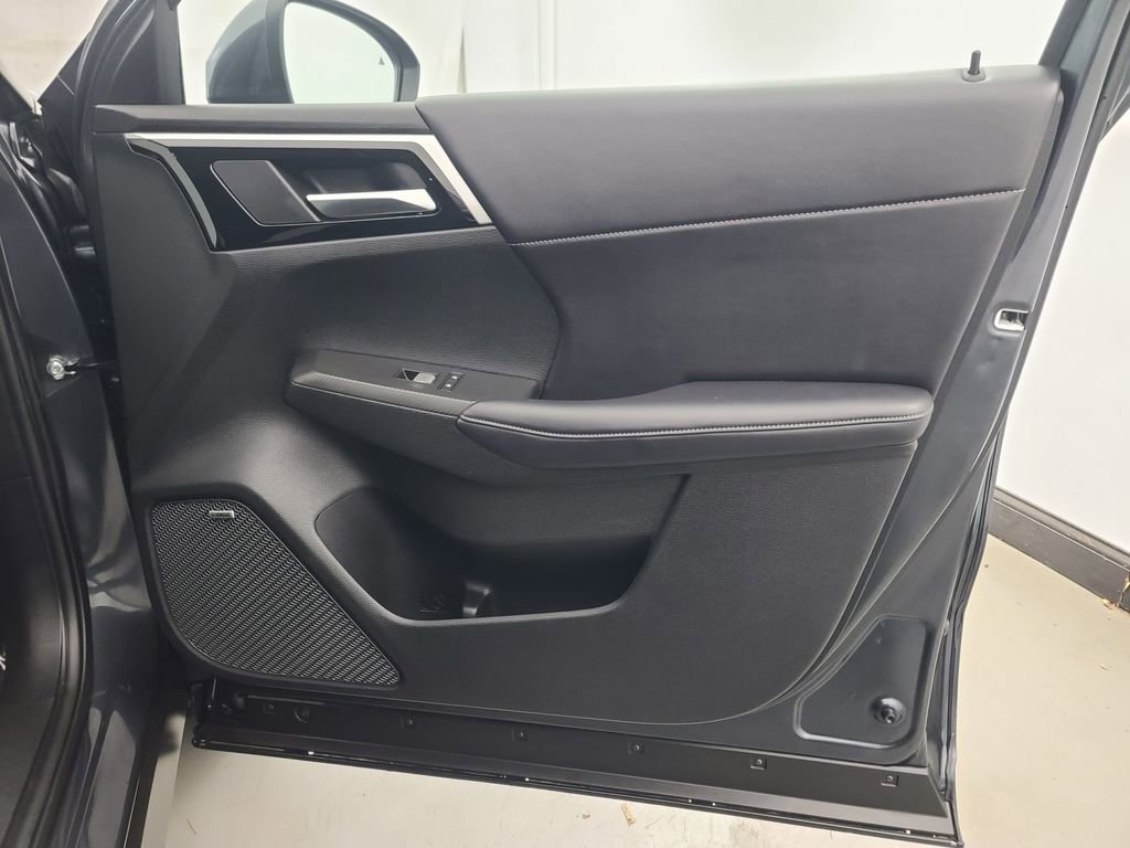 Used 2025 Mitsubishi Outlander SE AWD/4WD image 13