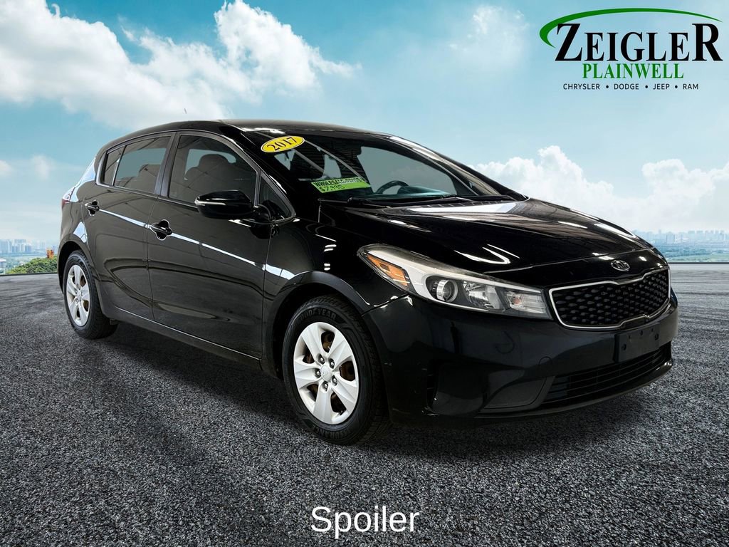 Used 2017 Kia Forte LX FWD image 7