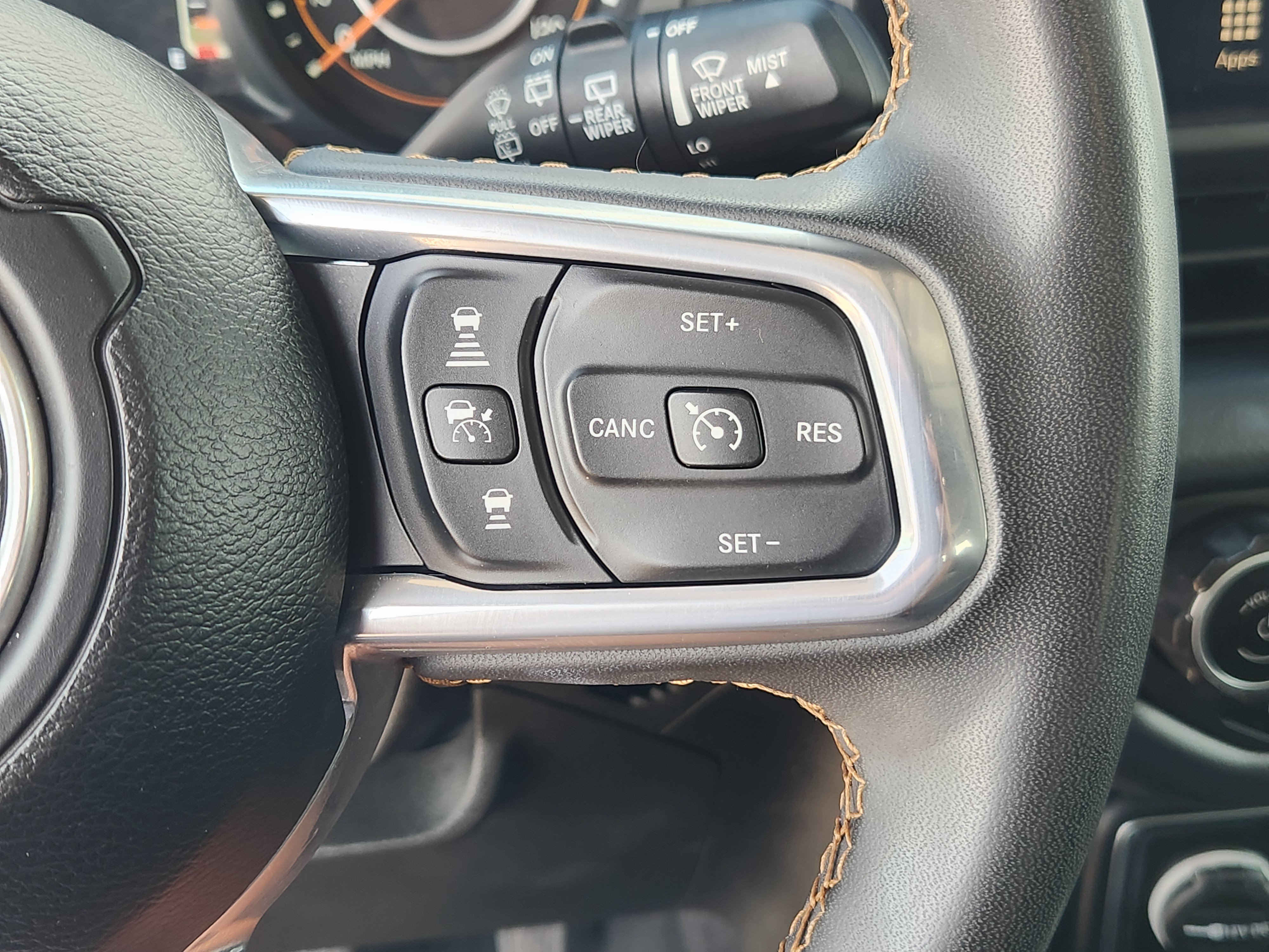 Used 2024 Jeep Wrangler Unlimited Sahara AWD/4WD image 27
