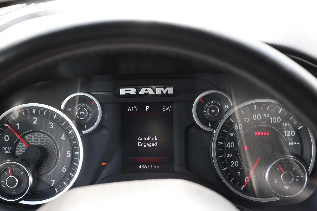 Used 2023 RAM 1500 Big Horn AWD/4WD image 19