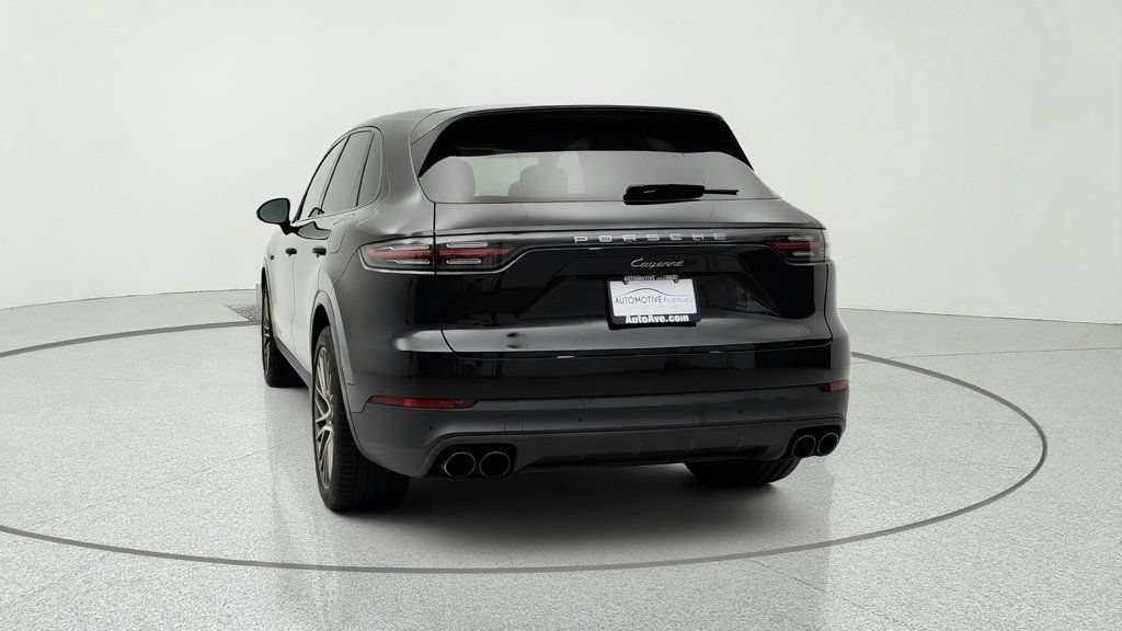 Used 2022 Porsche Cayenne Platinum Edition w/ Premium Package Plus AWD/4WD image 6