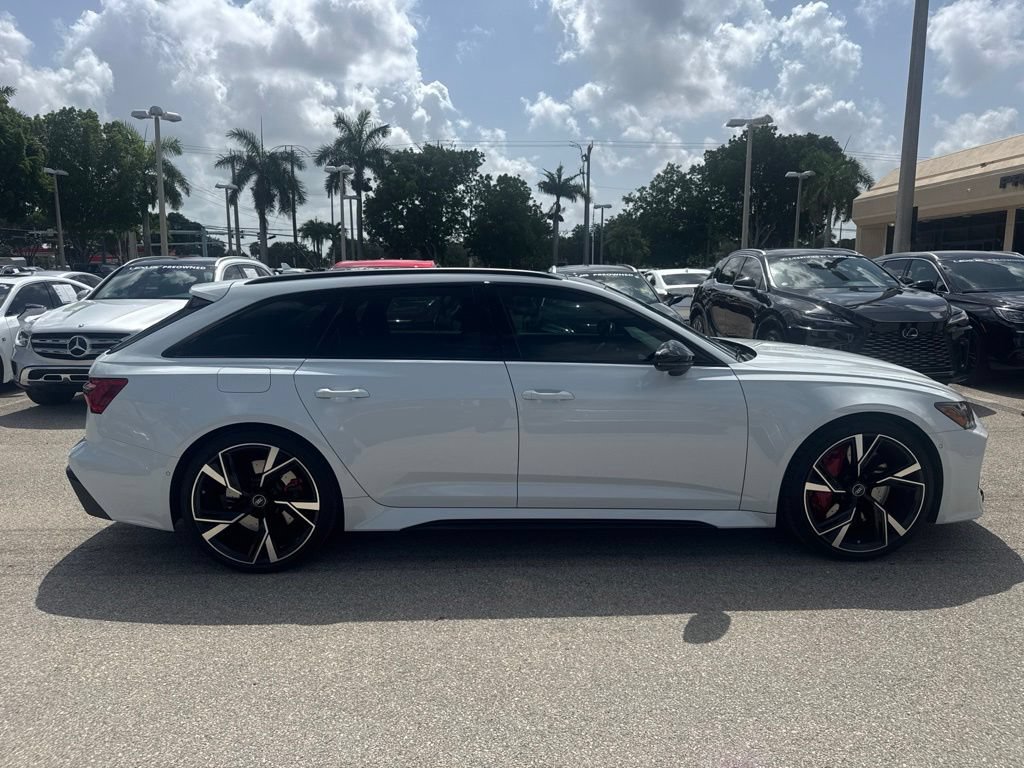 Used 2022 Audi RS 6 AWD/4WD image 3