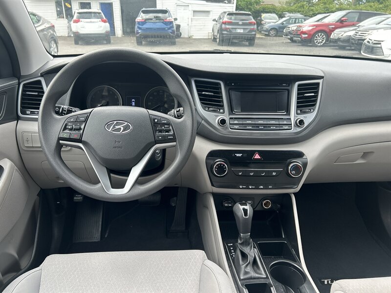 Used 2017 Hyundai Tucson SE w/ SE Popular Package 02 AWD/4WD image 11