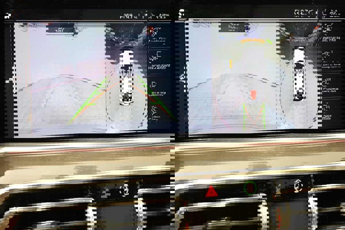 Used 2023 BMW X6 xDrive40i w/ Premium Package image 7