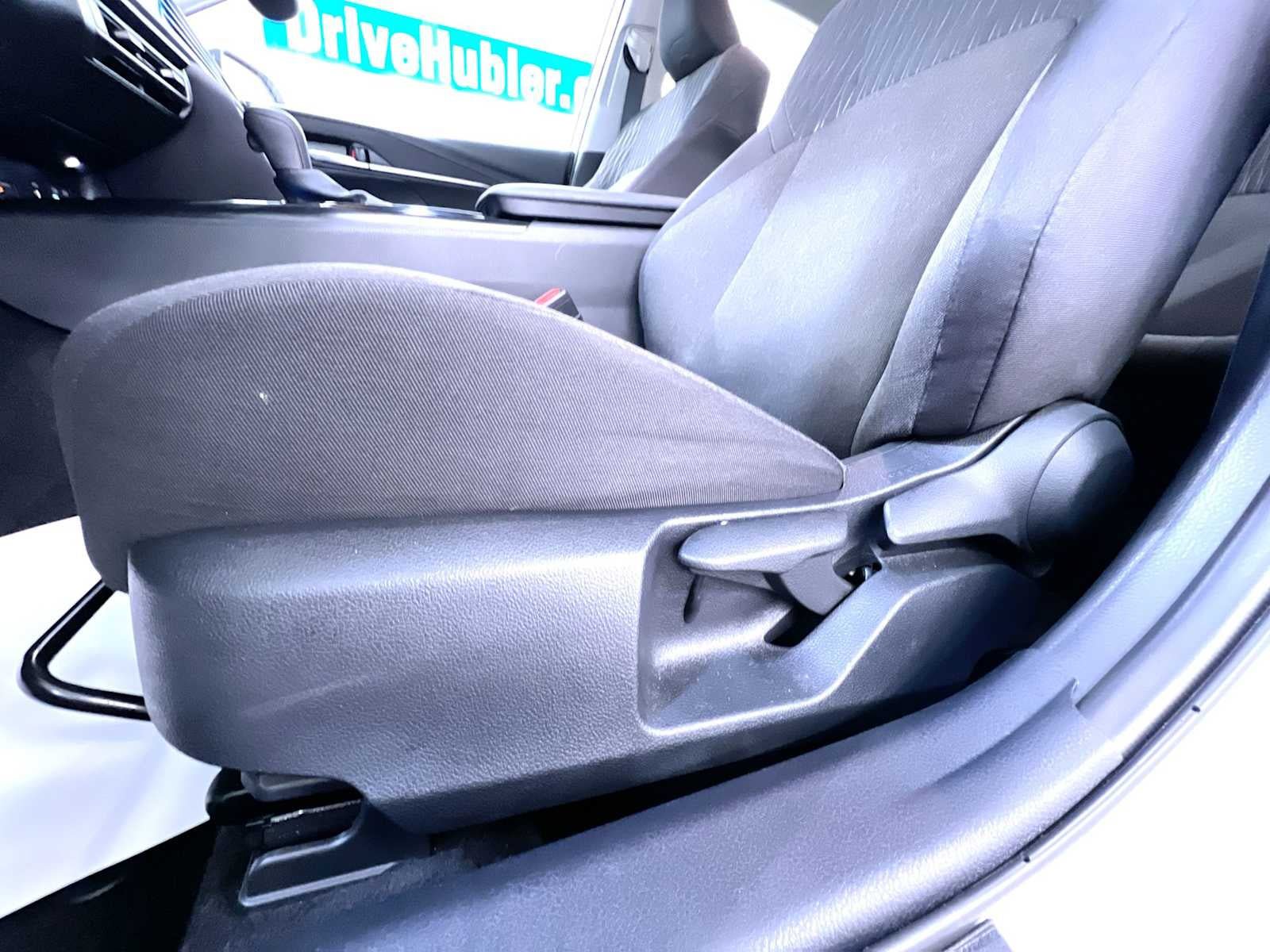 Used 2025 Toyota Camry LE FWD image 13