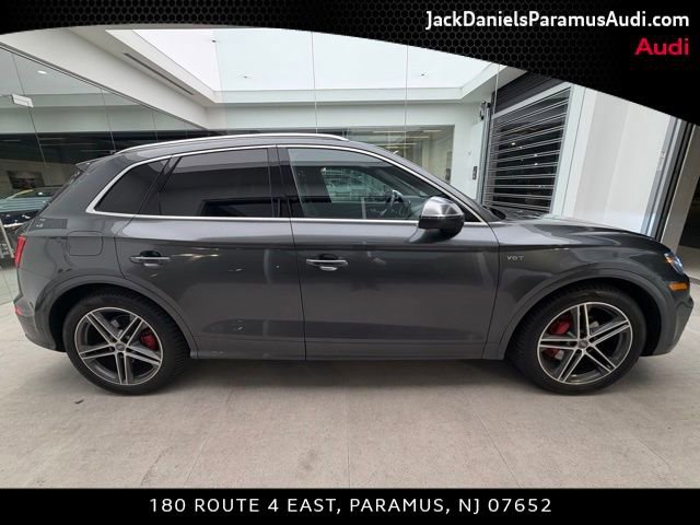 Used 2018 Audi SQ5 Premium Plus w/ S Sport Package image 4