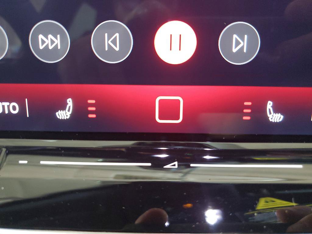 New 2025 Volkswagen GTI SE FWD image 8