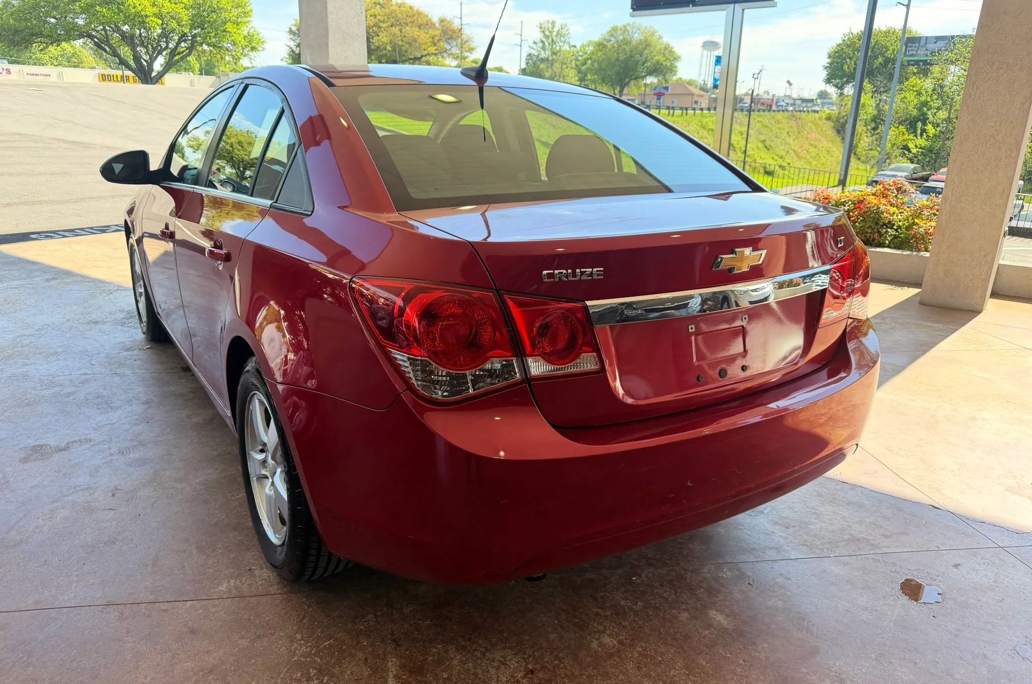 Used 2011 Chevrolet Cruze LT FWD image 4