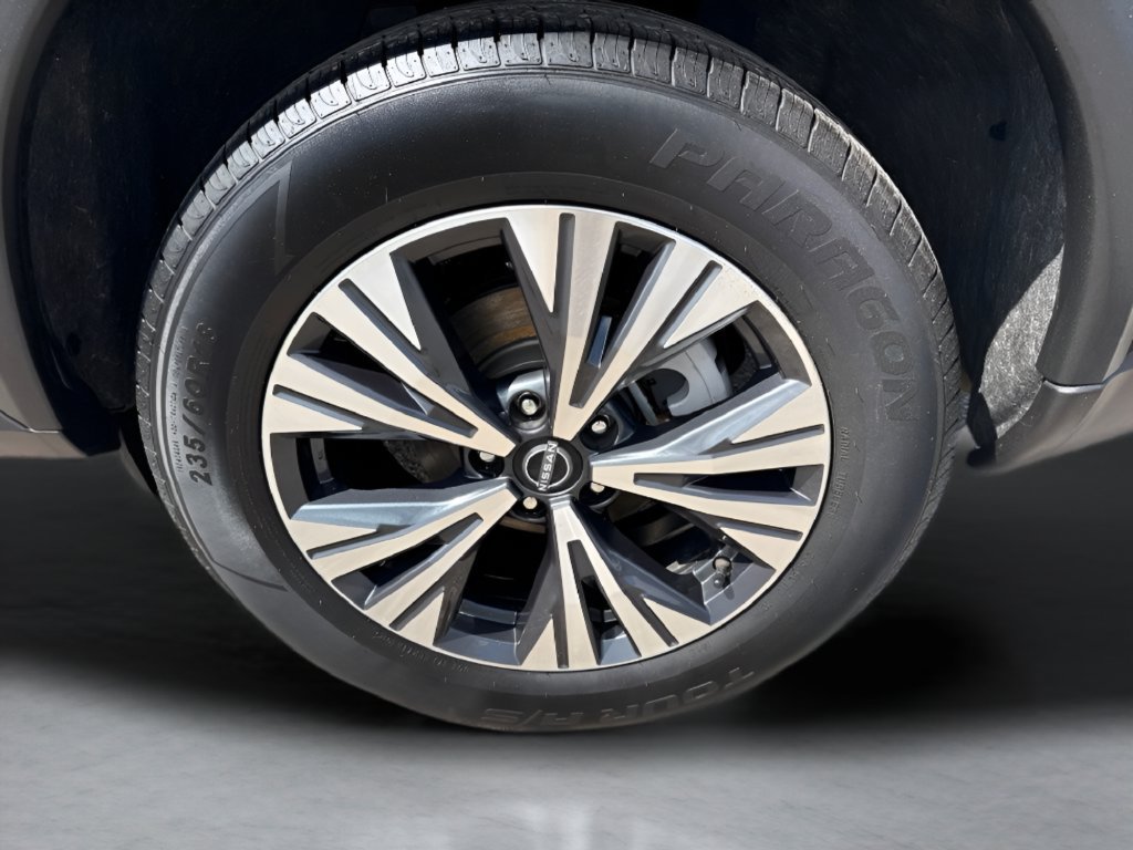 Used 2023 Nissan Rogue SV FWD image 31