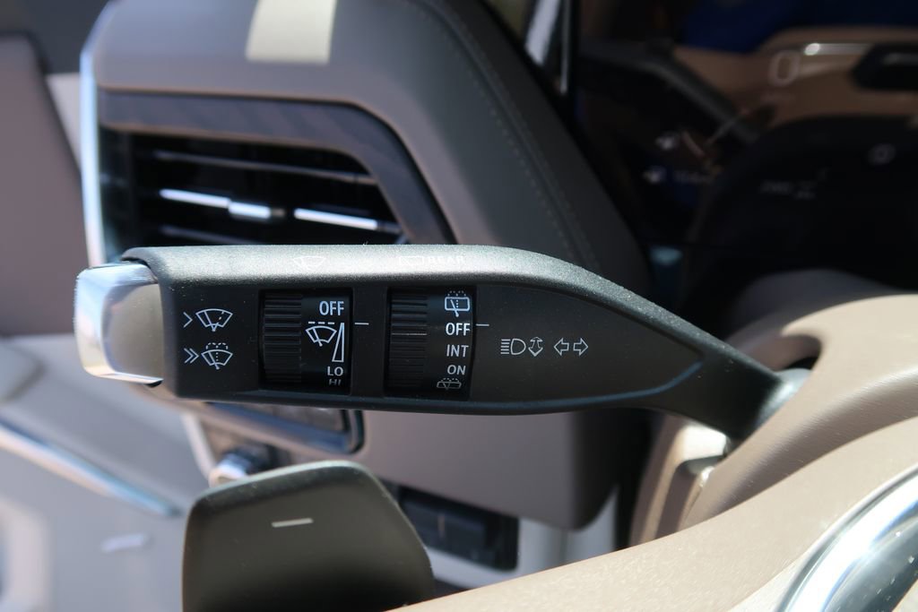 New 2026 GMC Yukon XL Denali w/ Denali Reserve Package image 16